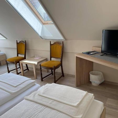 Szolofuert Fogado Bed & Breakfast Kecskemet Ngoại thất bức ảnh