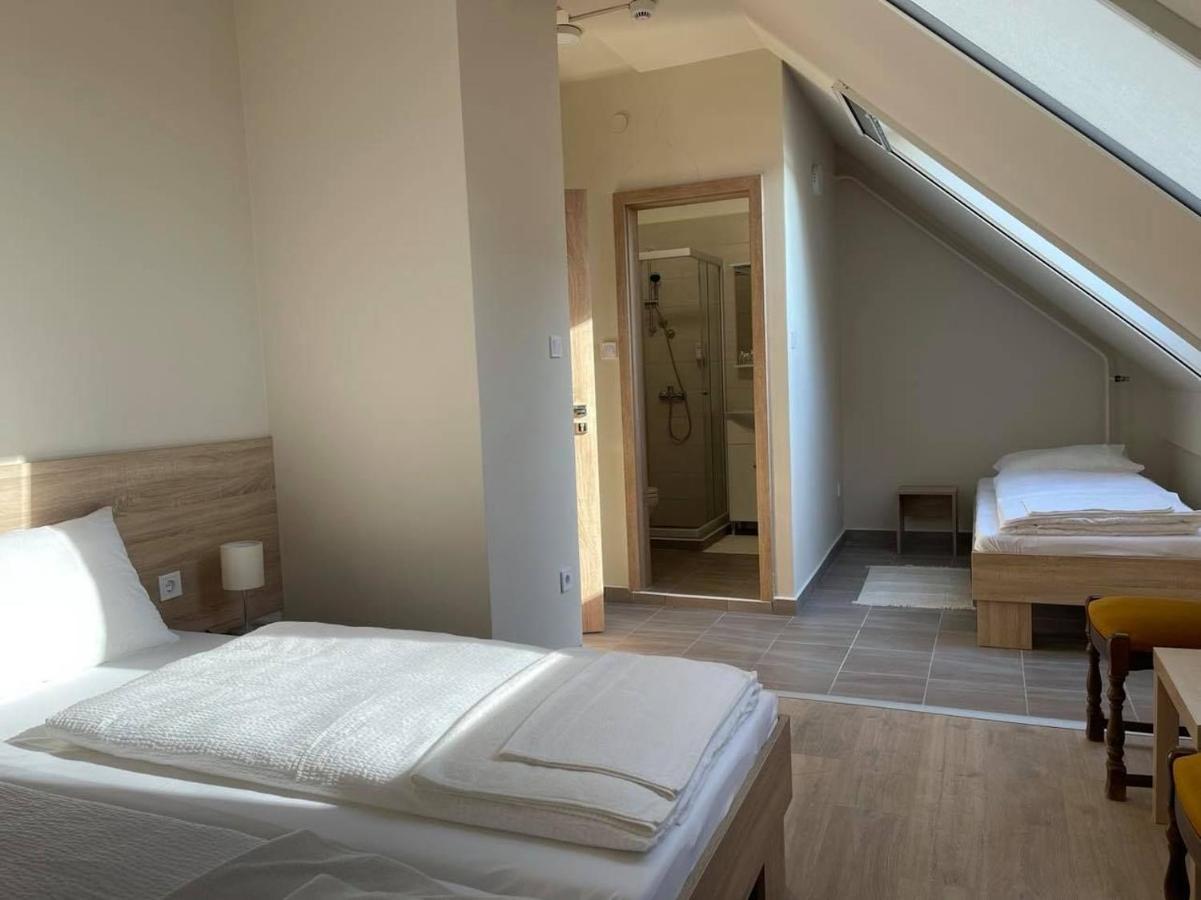 Szolofuert Fogado Bed & Breakfast Kecskemet Ngoại thất bức ảnh